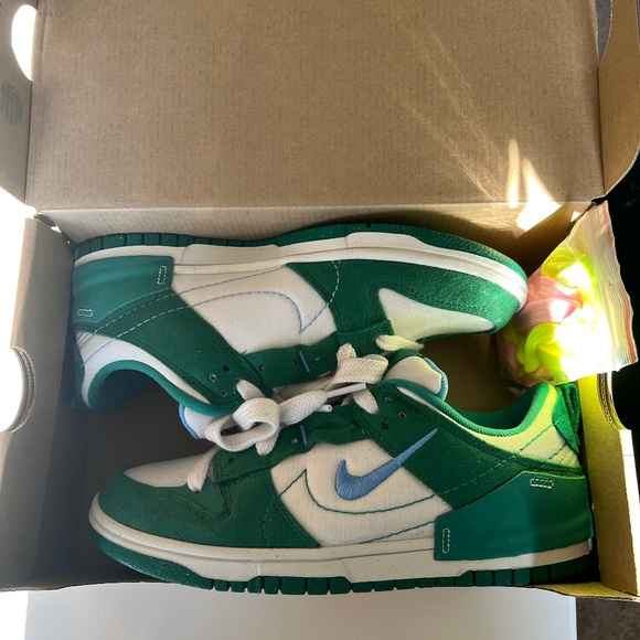 Nike Shoes - Womens Nike Dunk Low Disrupt 2